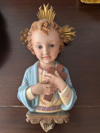 Niño Jesús con cruz - Figura religiosa