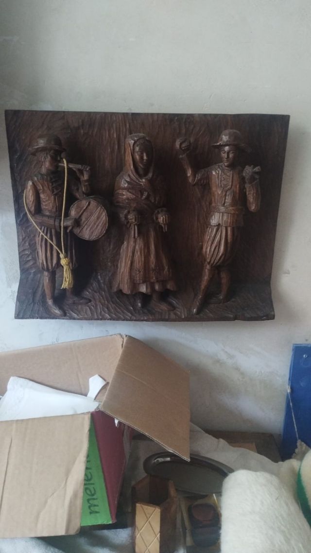 Arca Maragata de nogal r