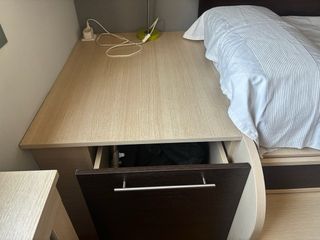 Dormitorio juvenil adaptable, cama estantrias cajo