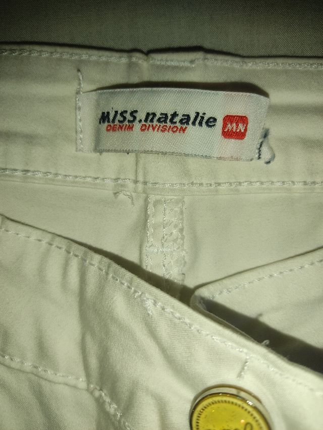 Shorts blancos Guess