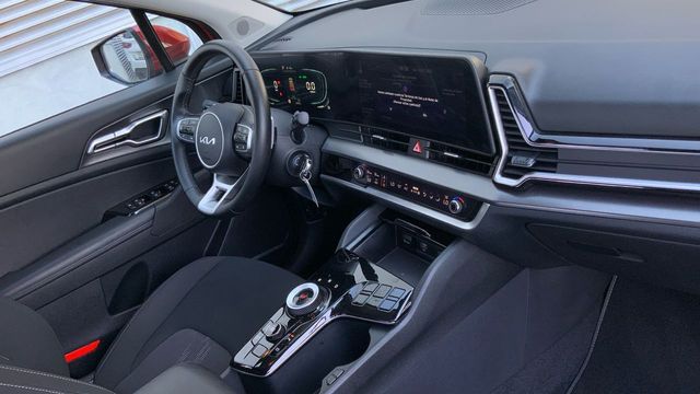 Kia Sportage 1.6 T-GDI HEV DRIVE AUTO 230 5P