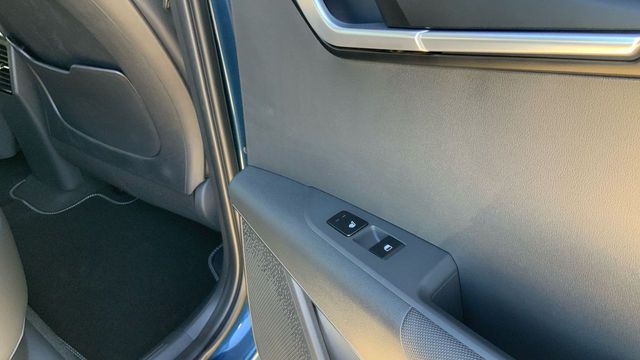 Kia Niro BEV 65KWH 150KW E-NIRO EMOTION 204 5P