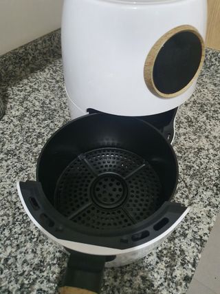 Freidora de aire Bergner