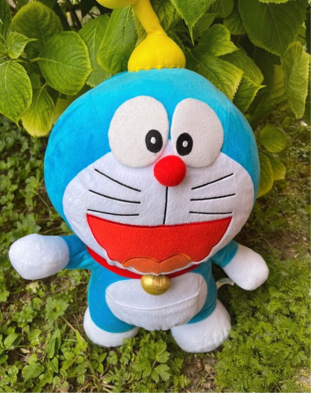 Maxi Peluche Doreamon con elica