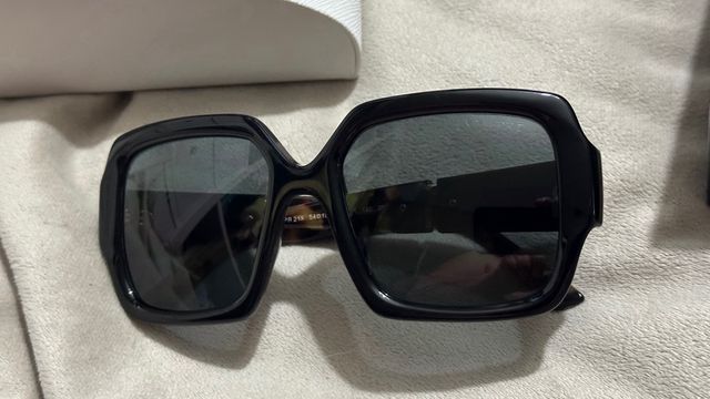 Óculos Prada - Preto/Castanho