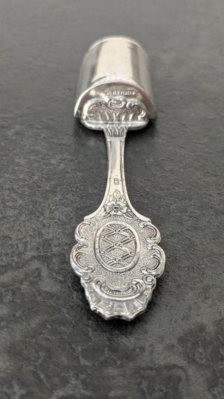 Cucchiaino da zucchero argento vintage