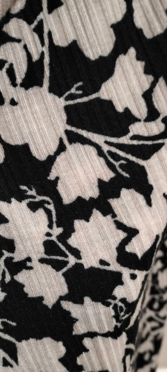 Mono Mango blanco&negro sin usar no es largo