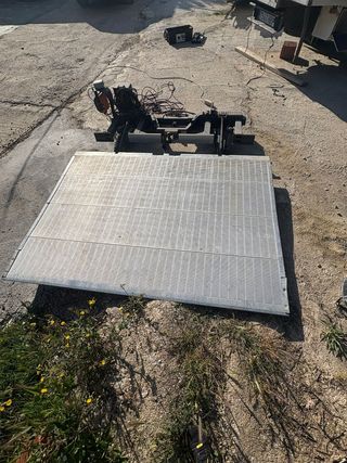 Rampa elevadora camión