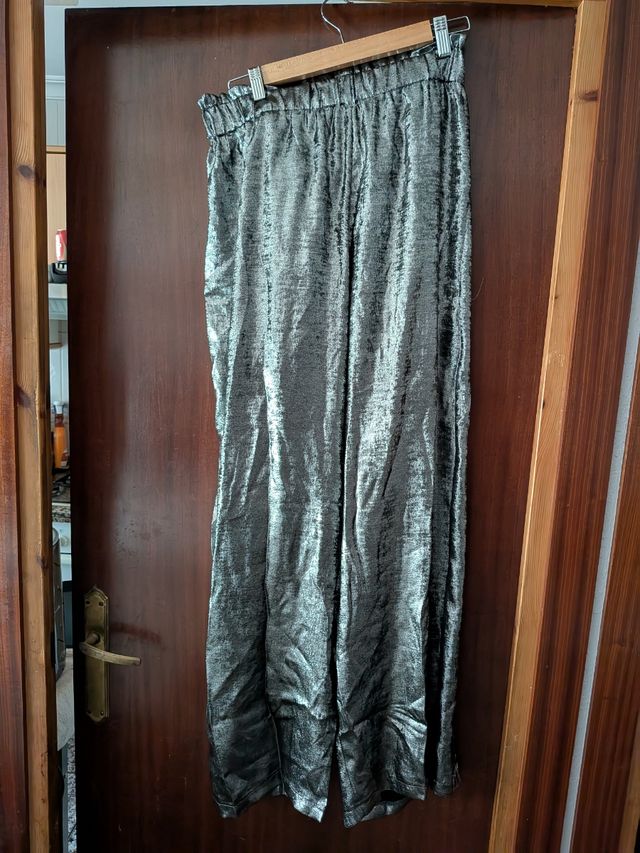 Pantalón palazzo plateado