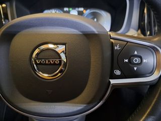 Volvo XC60 2.0 T8 Bussines Plus 390 AWD