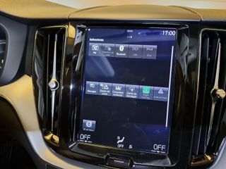 Volvo XC60 2.0 T8 Bussines Plus 390 AWD