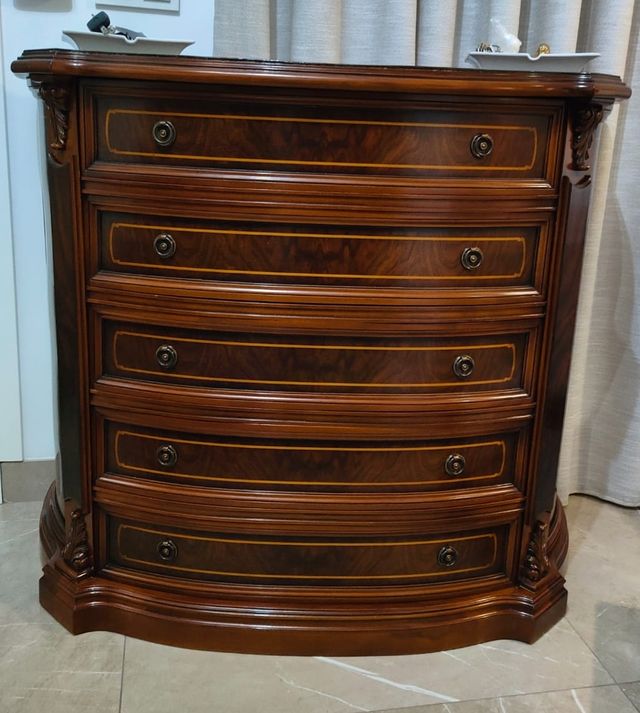 Cómoda 5 cajones madera con cristal aparte 