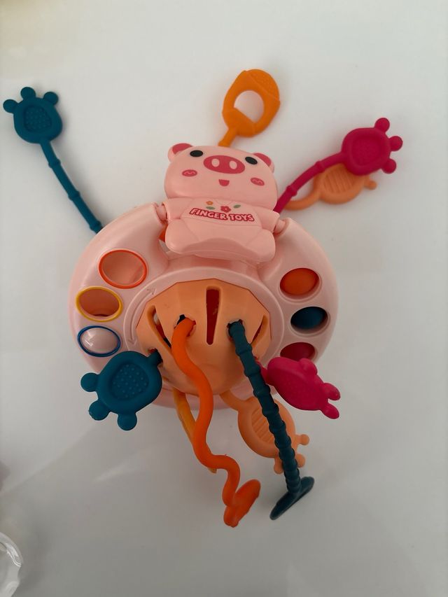 Juguetes bebé variados