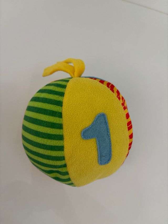 Juguetes bebé variados