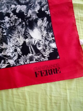 Foulard Gianfranco Ferré rosso e nero