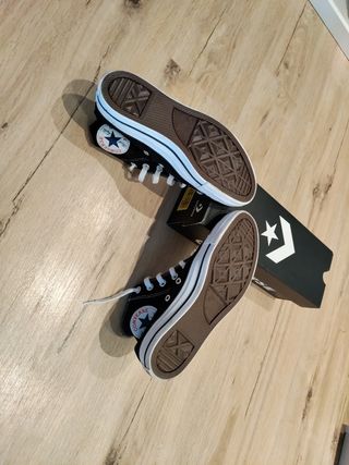 Converse negras altas