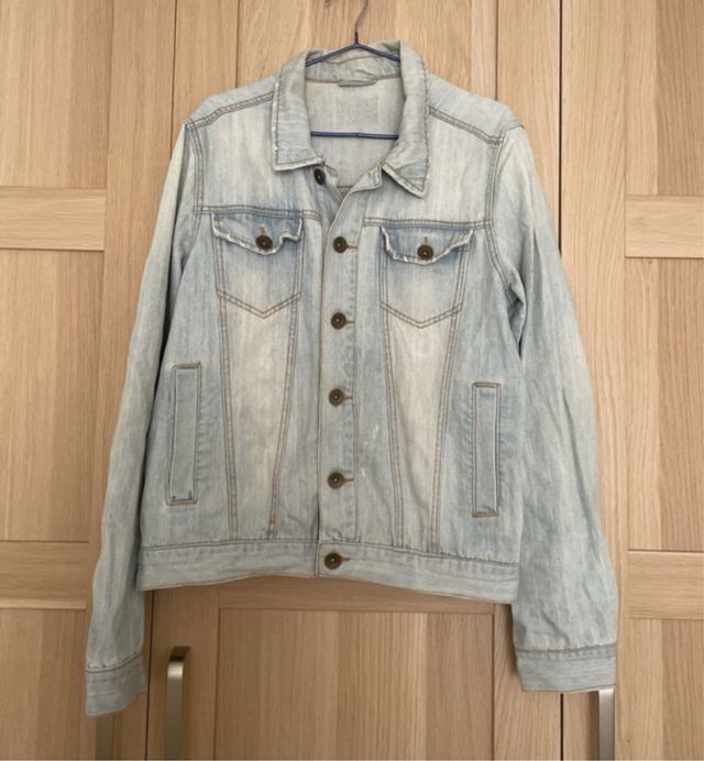 Cazadora vaquera unisex talla M de chico
