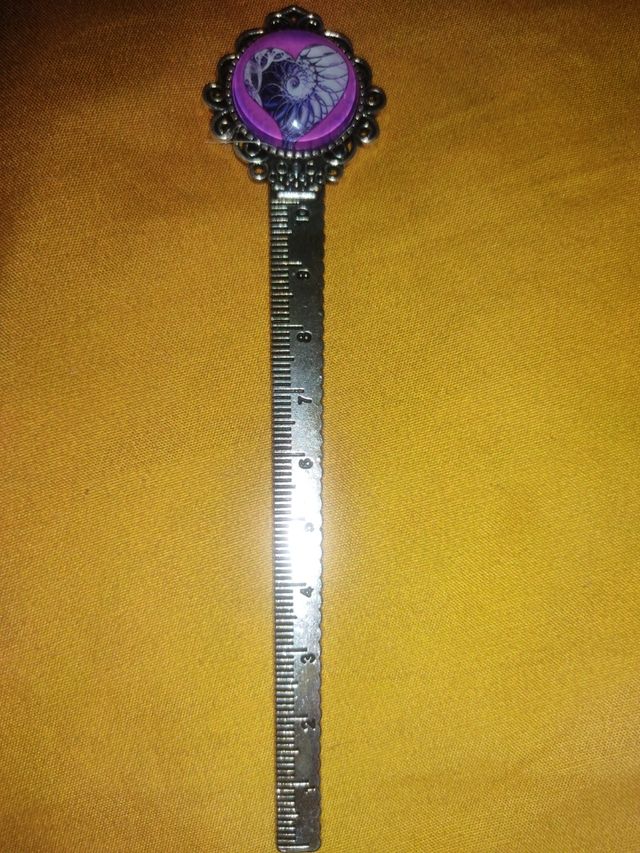 Marcapáginas -Regla con diseño único vintage