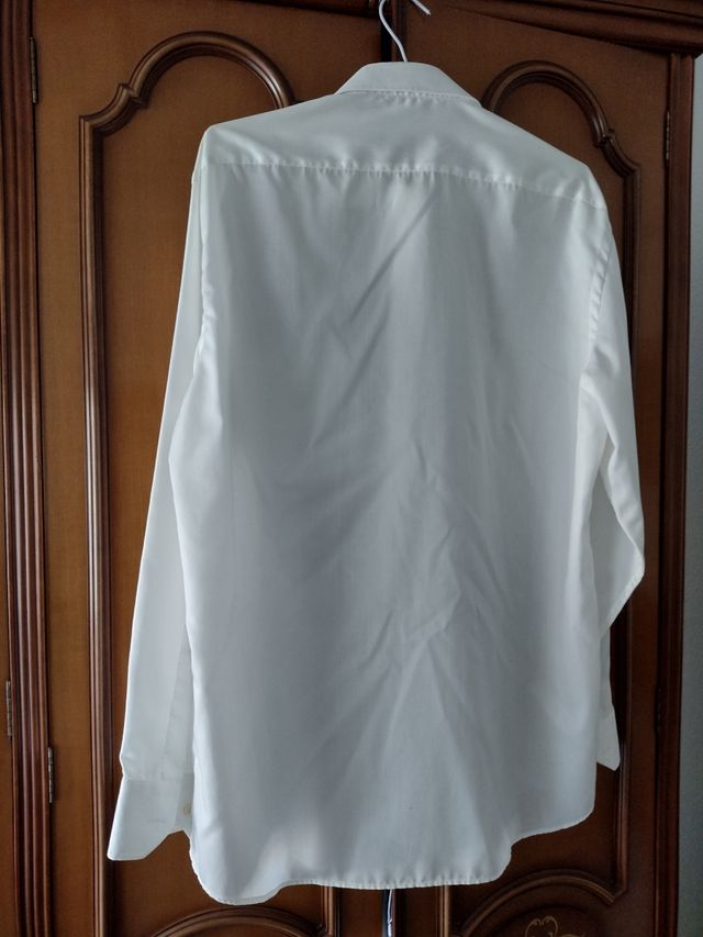 Camisa blanca manga larga caballero