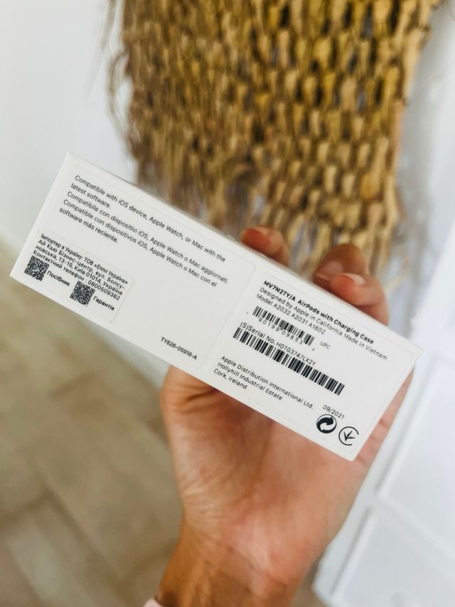 AirPods 2 Gen. con estuche y caja exterior