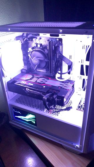 PC Blanco MSI RX 5700XT 8gb. Gaming ordenador.