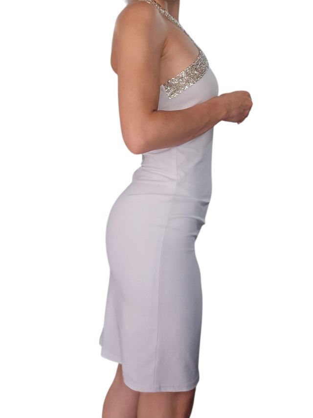 Vestito bianco elegante estivo