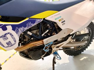 Husqvarna 701 Enduro - Rade Garage
