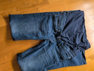 Jeans premamá tiro medio