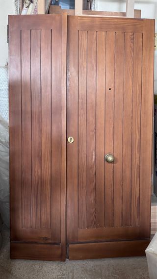 Puertas madera maciza
