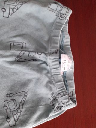 Pijama Bebé 2-3 años - Camionetas