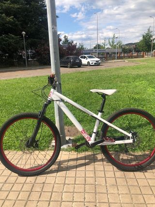 Bicicleta Mondraker Play 3