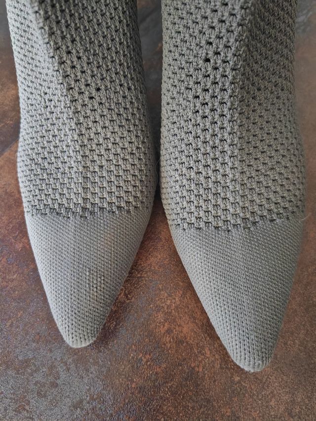 Botines de punto verde oliva