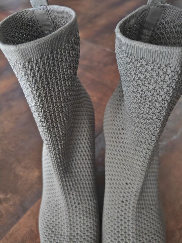 Botines de punto verde oliva