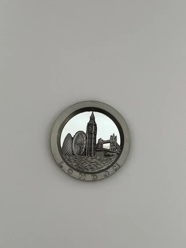 Piattino souvenir Londra con piedistallo nuovo