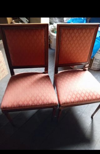 2 sillas madera estilo antiguo
