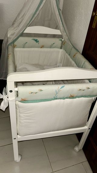 Mini cuna + mosquitera - Bebé