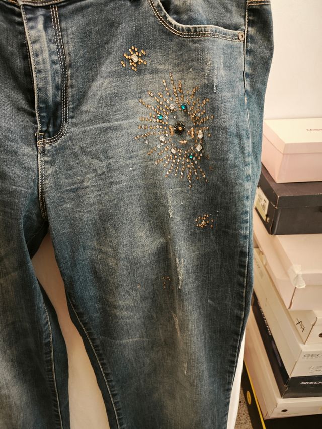 Vaqueros October 7XL con pedreria