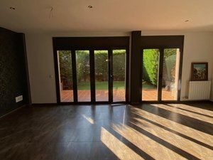 Es lloga habitació a Cassà de la Selva - gossos sí