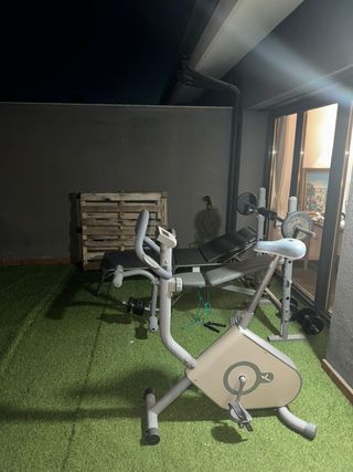 Es lloga habitació a Cassà de la Selva - gossos sí