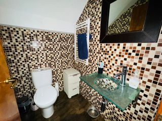 Es lloga habitació a Cassà de la Selva - gossos sí