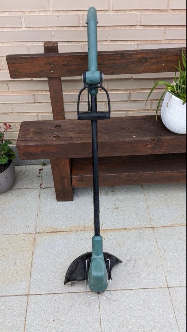 Recortabordes Bosch - Cortacésped eléctrico