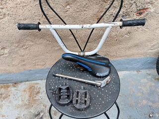 Pacchetto ricambi BMX: manubrio, sella, pedali