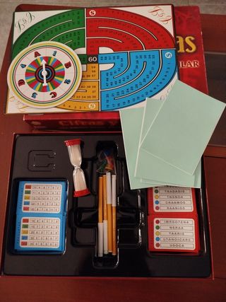 Cifras y Letras: Juego de mesa