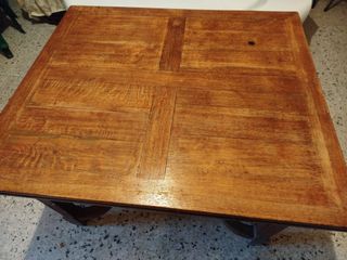 Mesa de madera artesana