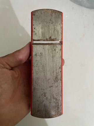 Cepillo carpintero metálico