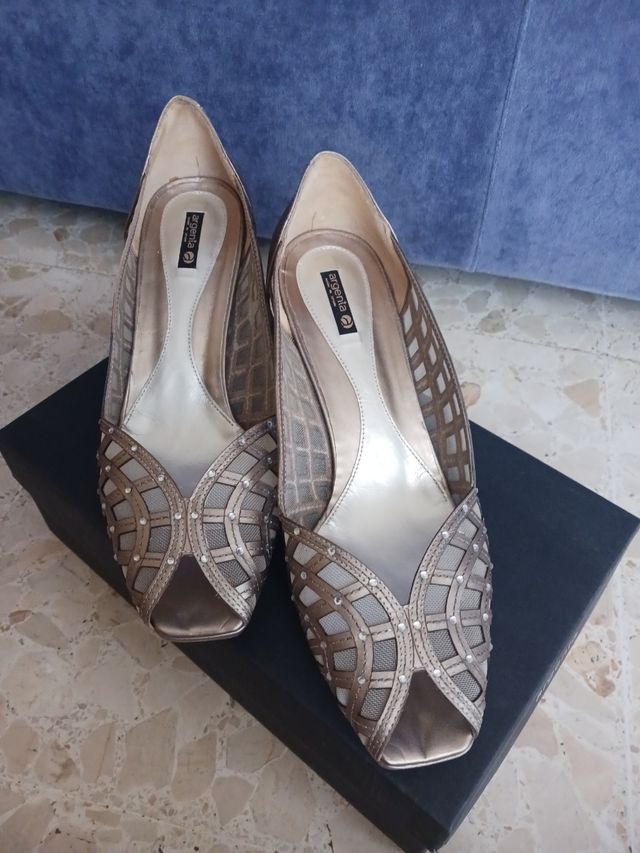 Zapatos Sprenda dorados