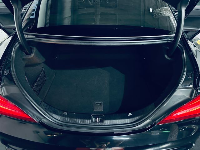 Mercedes-Benz Clase CLA 45 AMG 381CV 