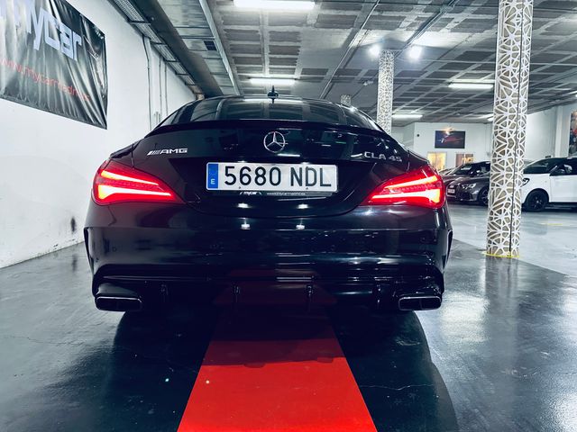 Mercedes-Benz Clase CLA 45 AMG 381CV 