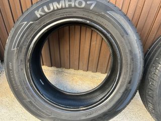195/60R15 88V