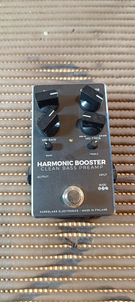 Darkglass Harmonic Booster: Previo para bajo
